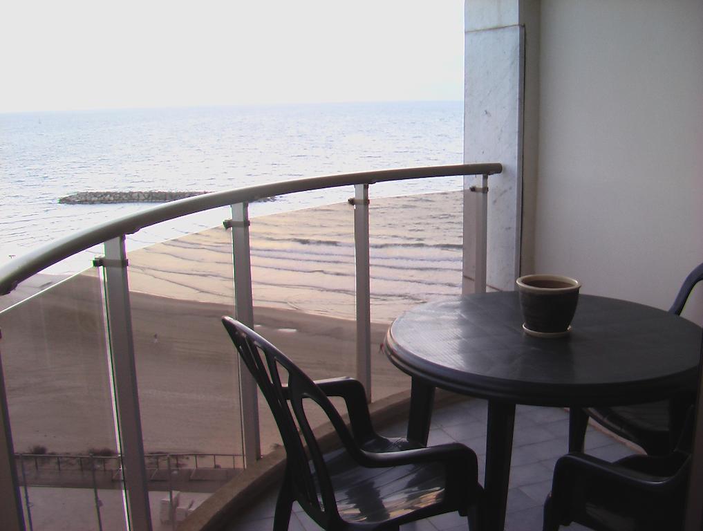 Raphael Apartments Herzelia Δωμάτιο φωτογραφία